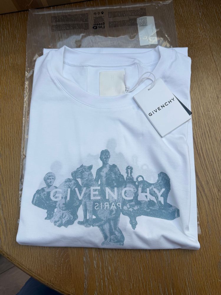 Givenchy White Graphic T-Shirt RRP £550