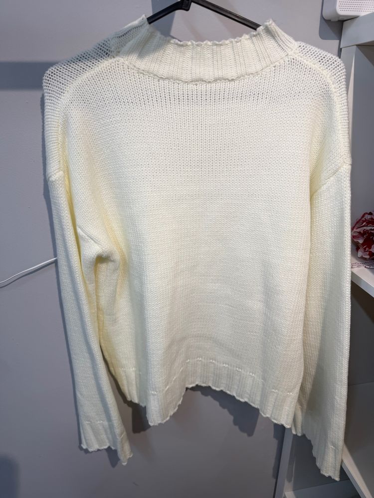Other White Knitted Sweater - Viral and trending product image