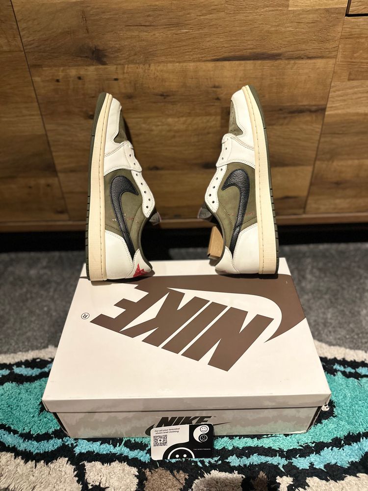 Nike Air Jordan 1 Travis Scott “Medium Olive” U.K. 10 image 6