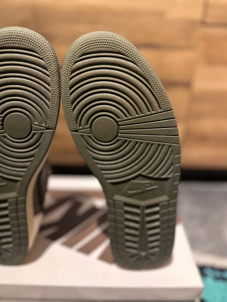 Nike Air Jordan 1 Travis Scott “Medium Olive” U.K. 10 image 5