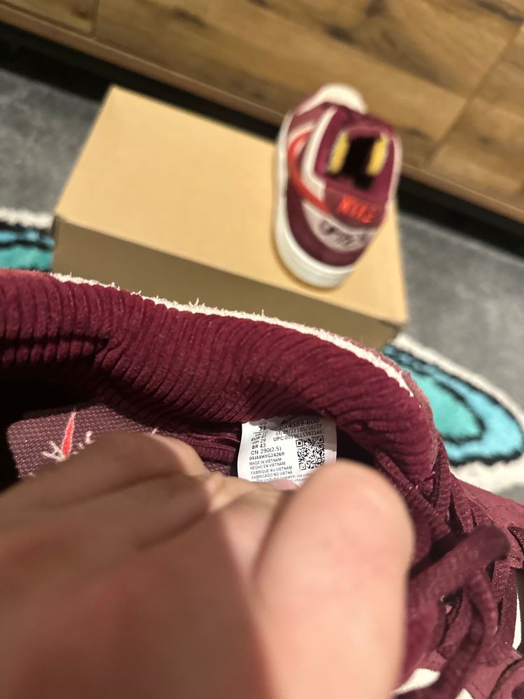 Nike dunk SB “Skate Like A Girl” U.K. 10 image 8