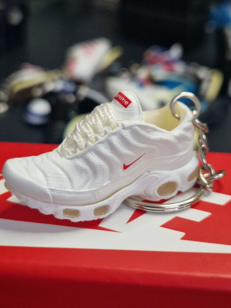 Nike White Supreme TN Sneaker Keychain
