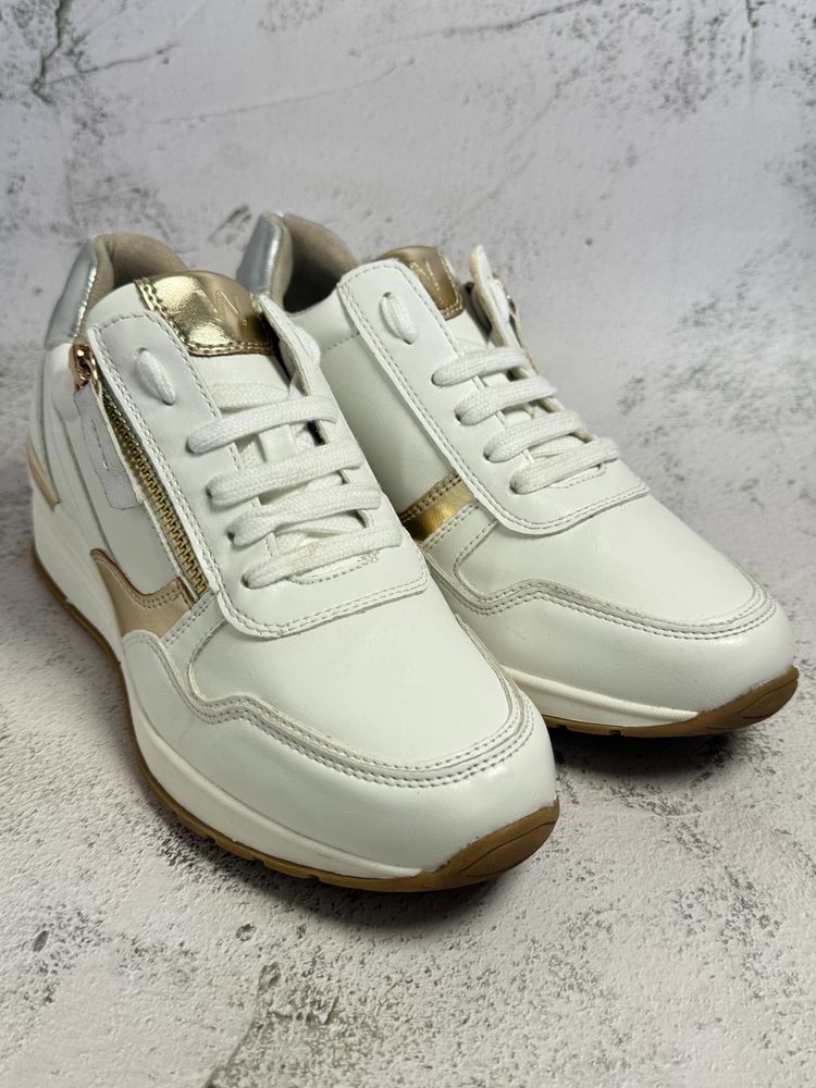 Westland White And Gold Sneakers 5