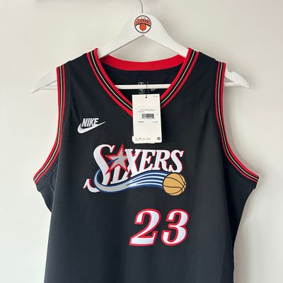 Philadelphia 76ers LeBron James Nike jersey - Youth XL