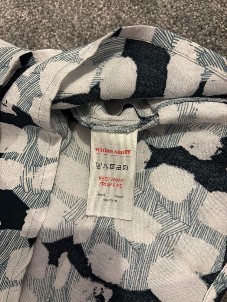 White Stuff Patterned Blouse long sleeve size 8 VGC 5