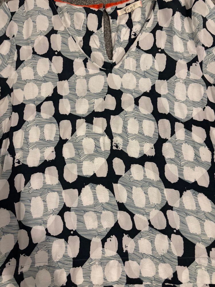 White Stuff Patterned Blouse long sleeve size 8 VGC 2