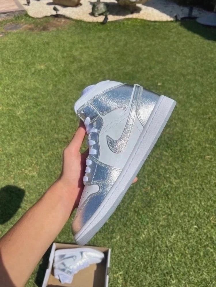 Nike High-Top Sneakers obraz 2