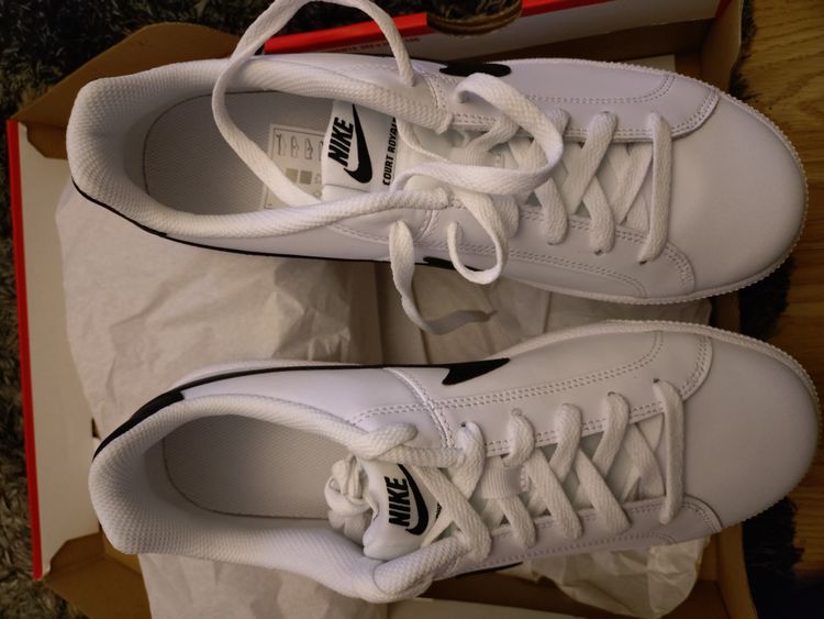 Nike Court Royale Sneakers uk7.5  eu42 image 2