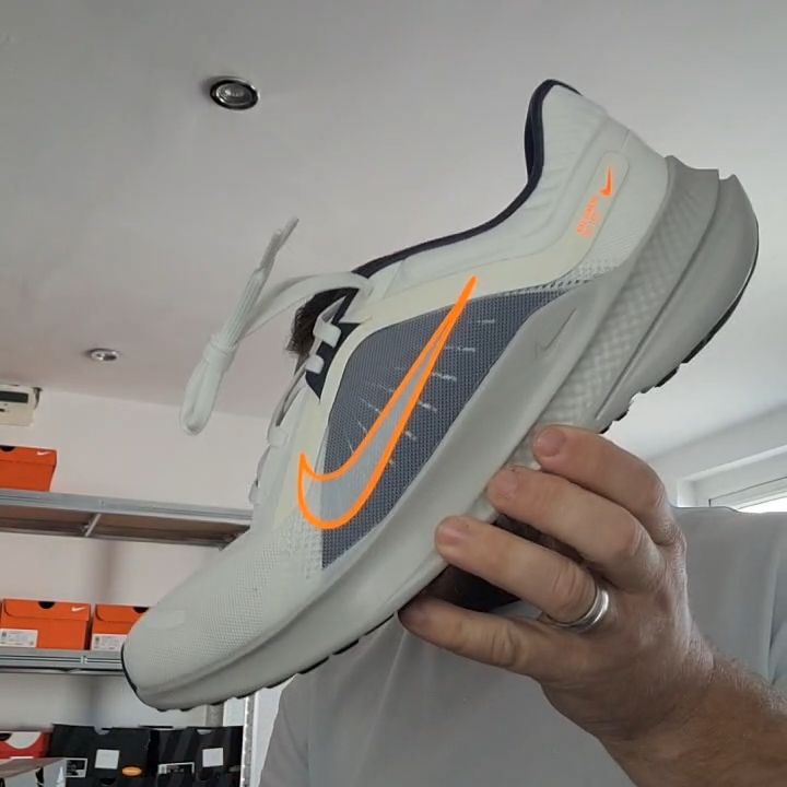 Nike Nike Quest 5 - UK10 product image
