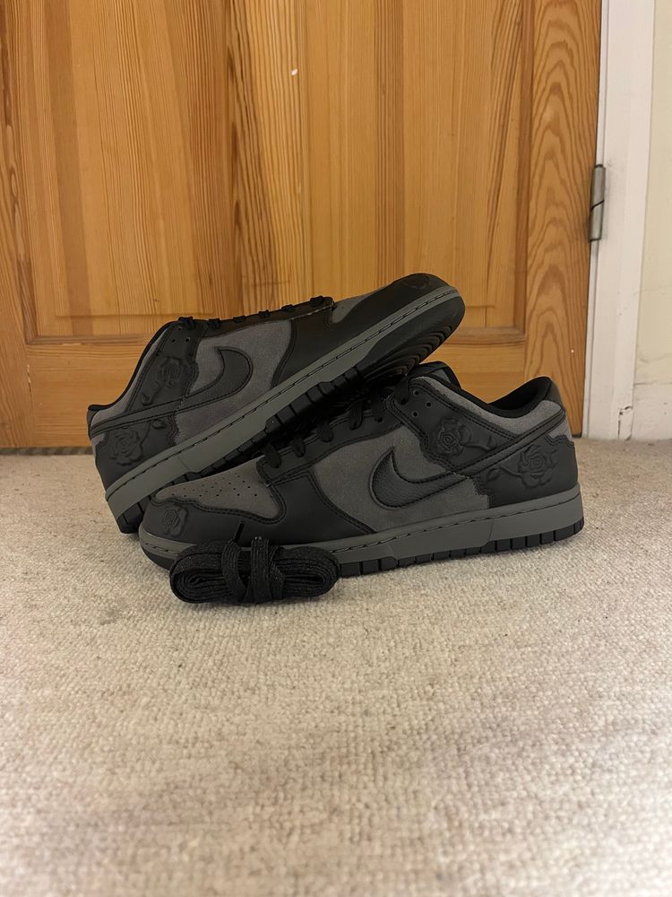 nike dunk black rose 