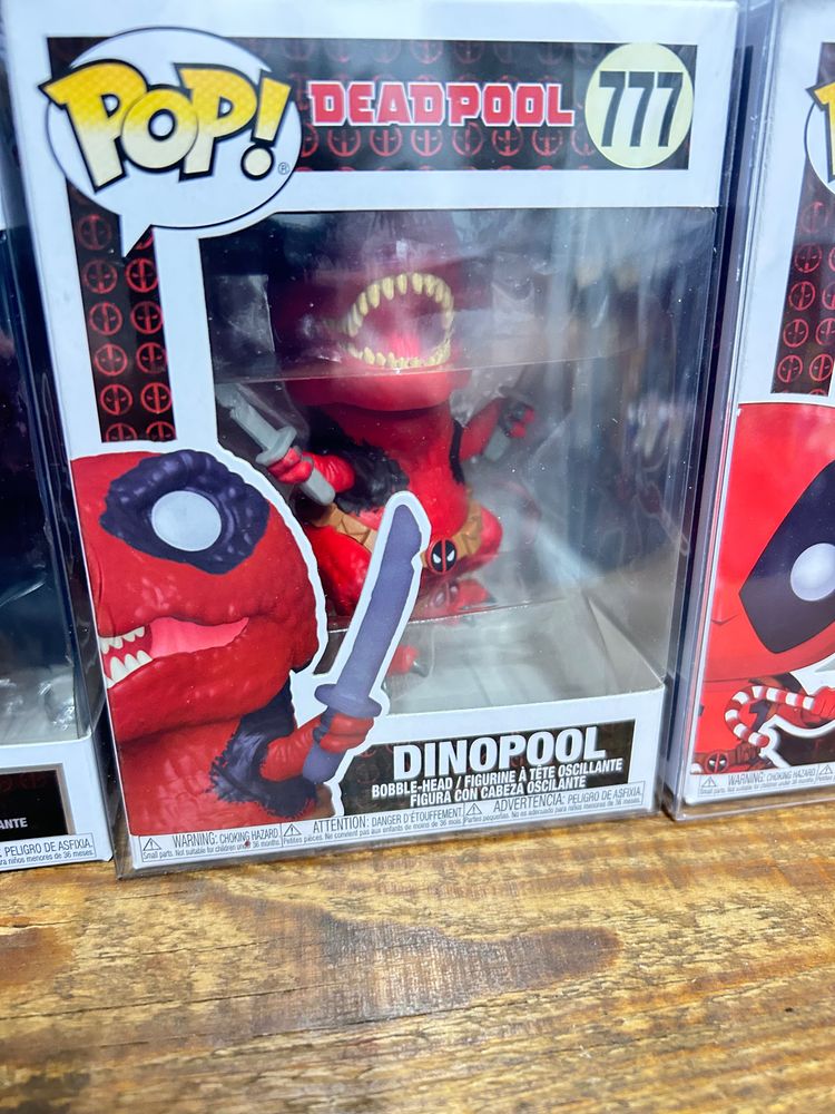 Deadpool Dinopool Bobblehead