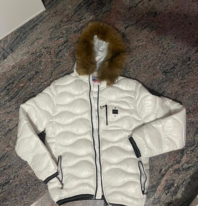 Blauer Puffer Jackets With Fur Hoods image 2