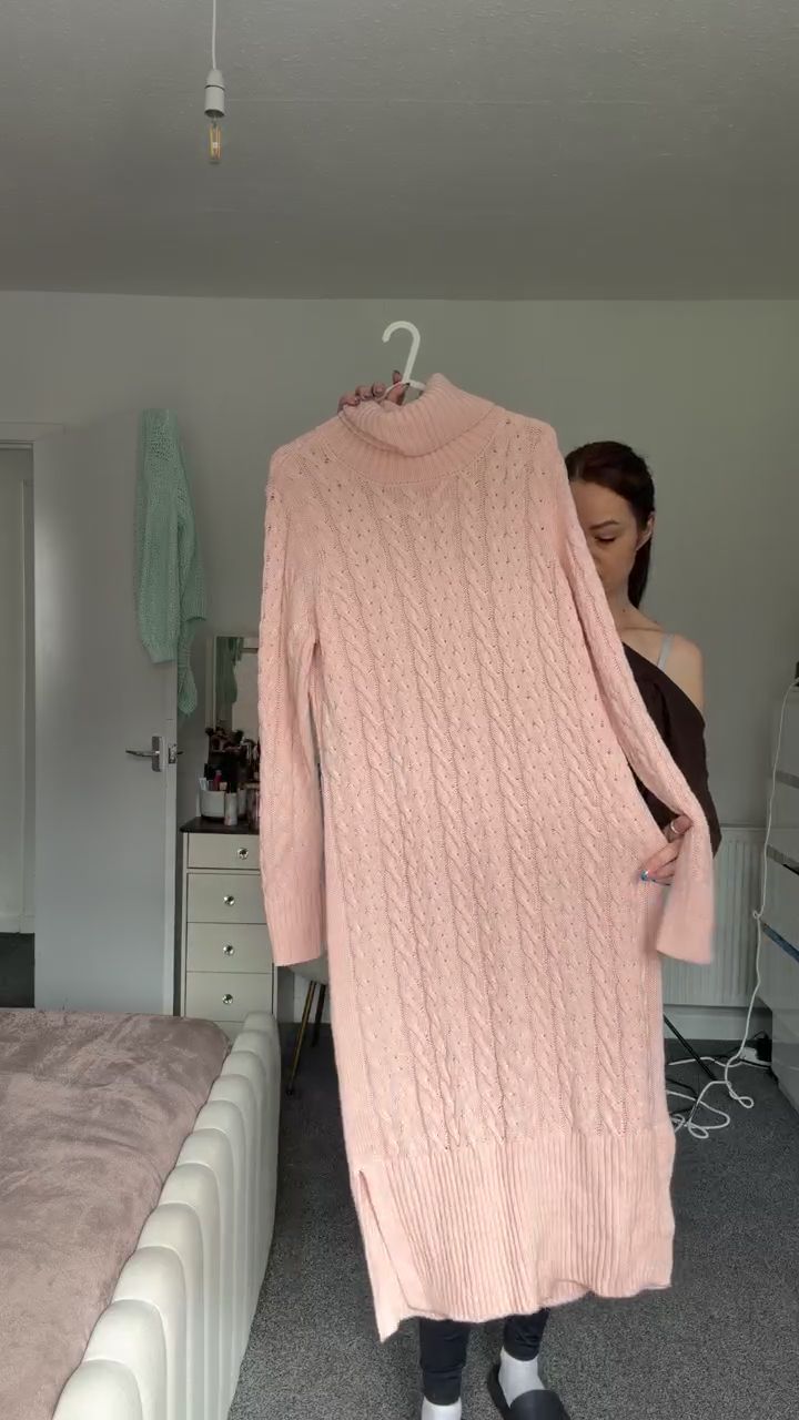 Immagine di Knitted Dress 1