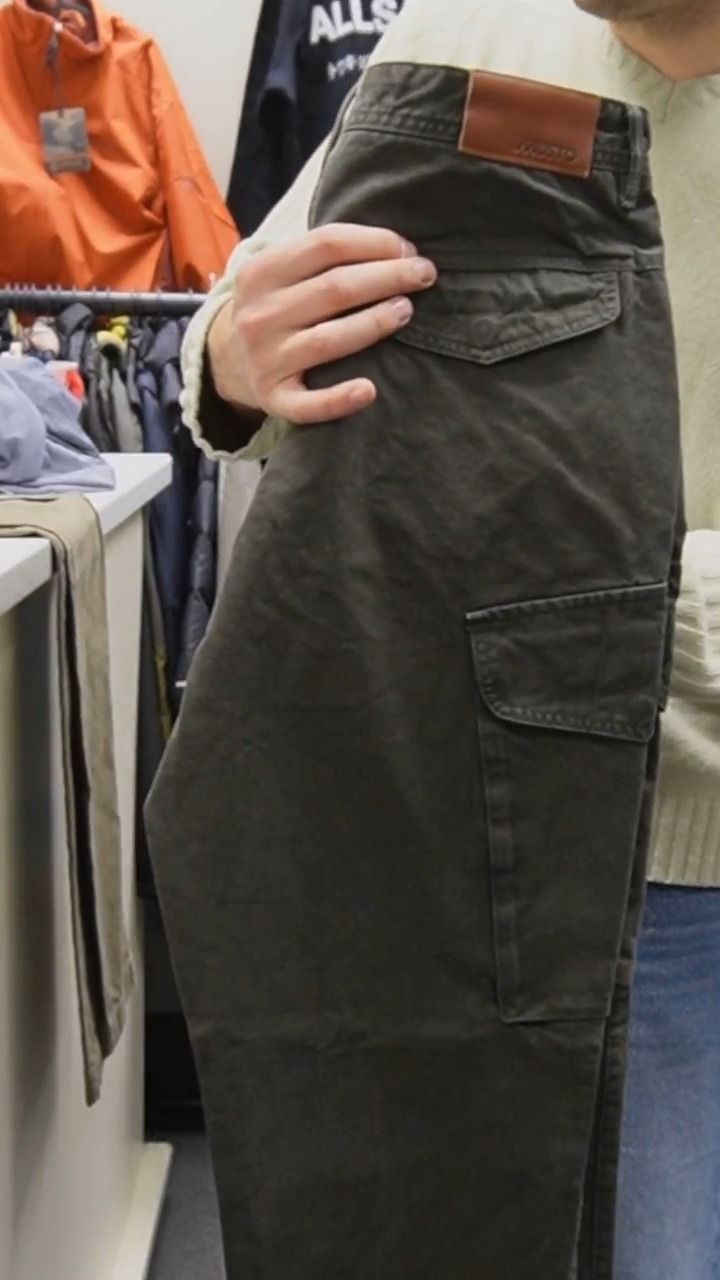 MUSTO CARGOS BRAND NEW WITH TAGS  SIZE 30/32/34/36 