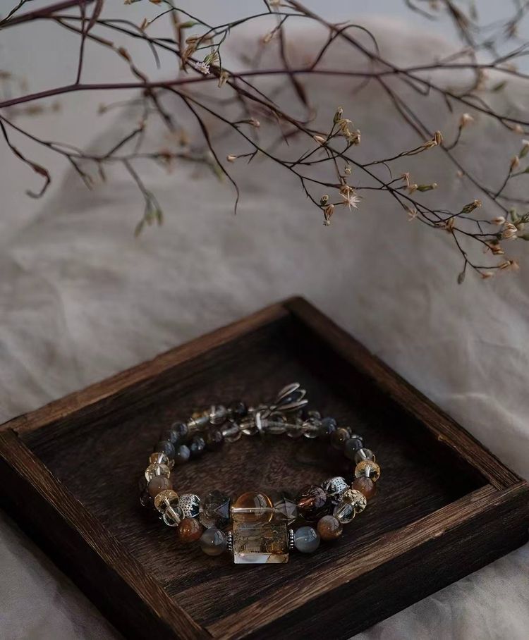 Beaded Bracelet With Square Centerpiece image 1