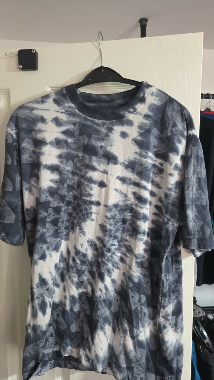 Palace Tie-Dye T-Shirt