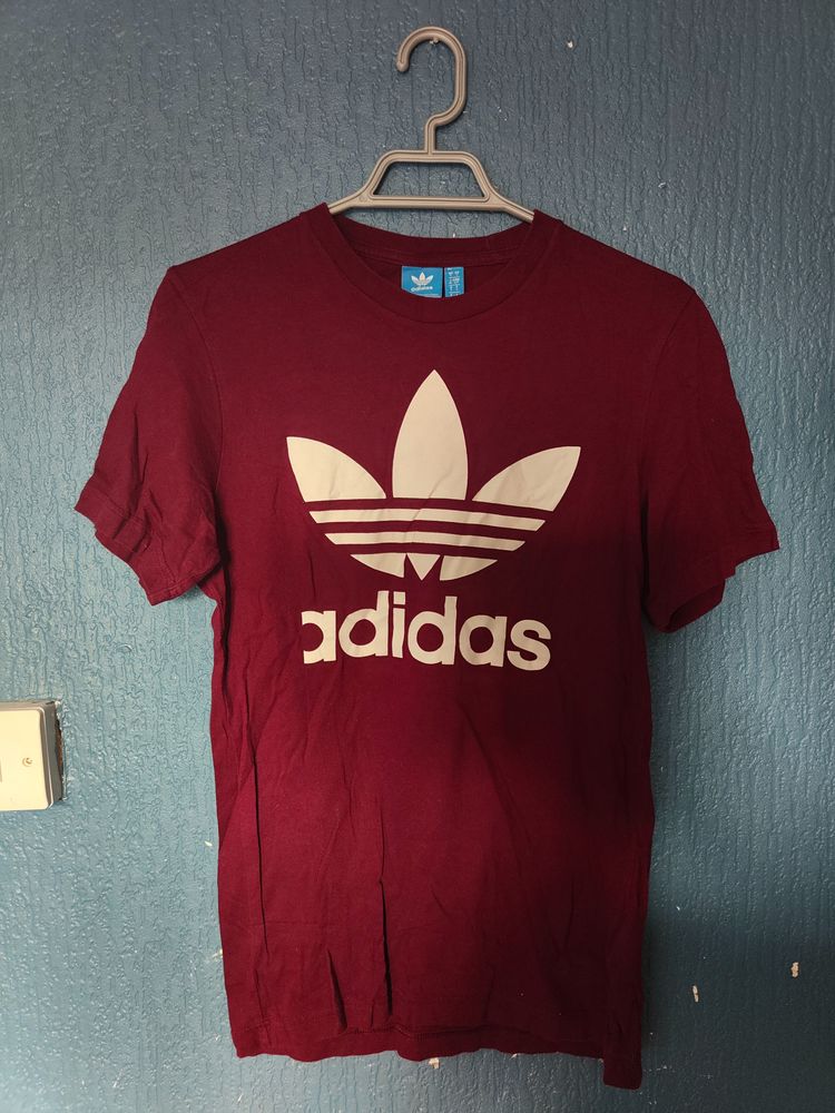 Adidas T-Shirt