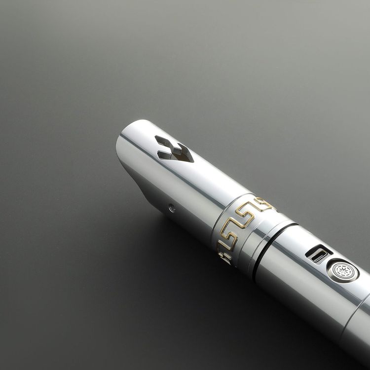 Star Wars Oracle Combat Lightsaber 18