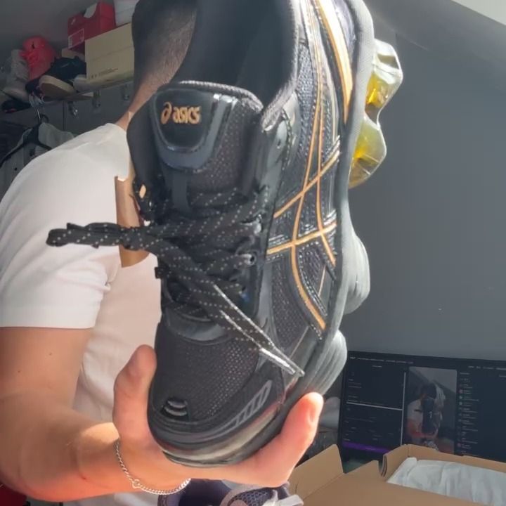 ASICS asics size 5.5 brand new product image