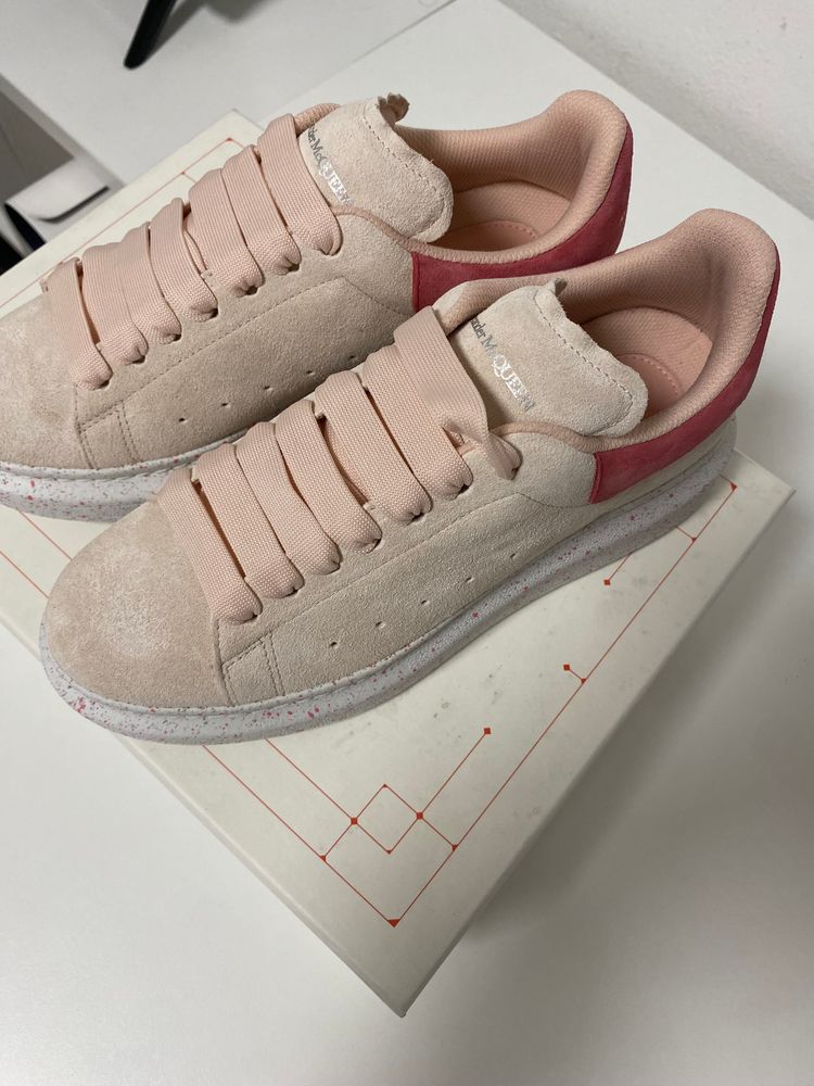 Alexander McQueen Oversize Sneakers 3