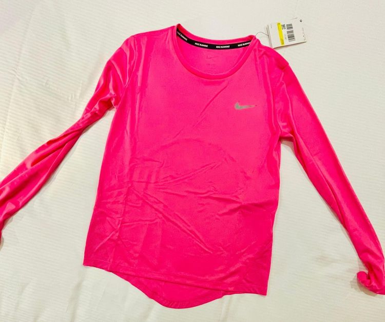 Nike long sleeve athletic shirt