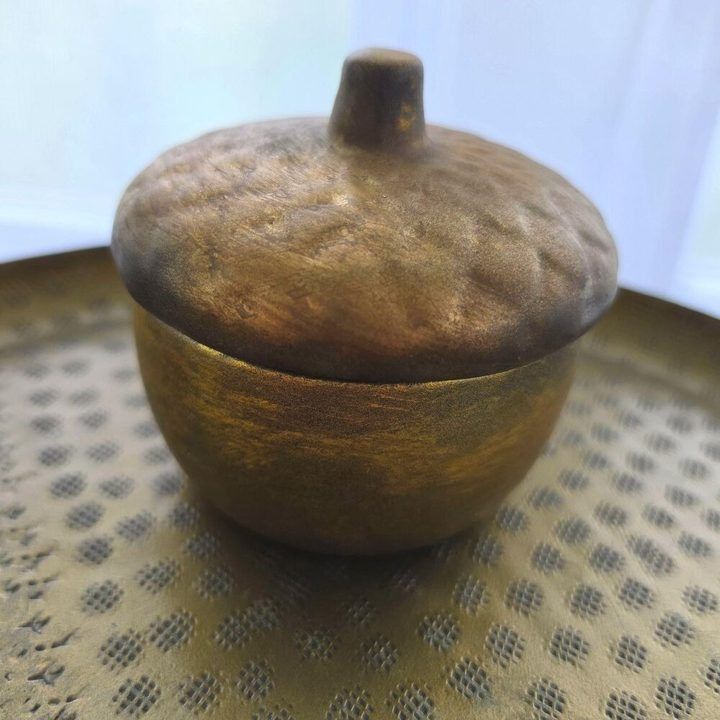 Acorn-Shaped Container With Lid image 1