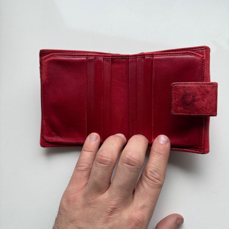 Red Wallet 9