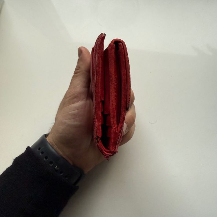 Red Wallet 4