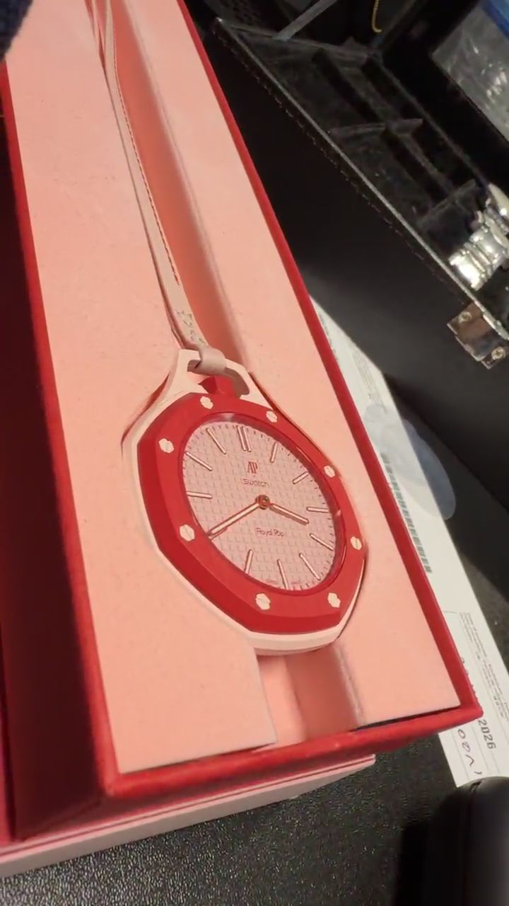 Swatch Royal Oak image 1
