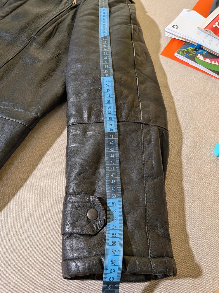 Giacca da uomo in Vera pelle nera vintage con cintura Tg. L/XL image 9