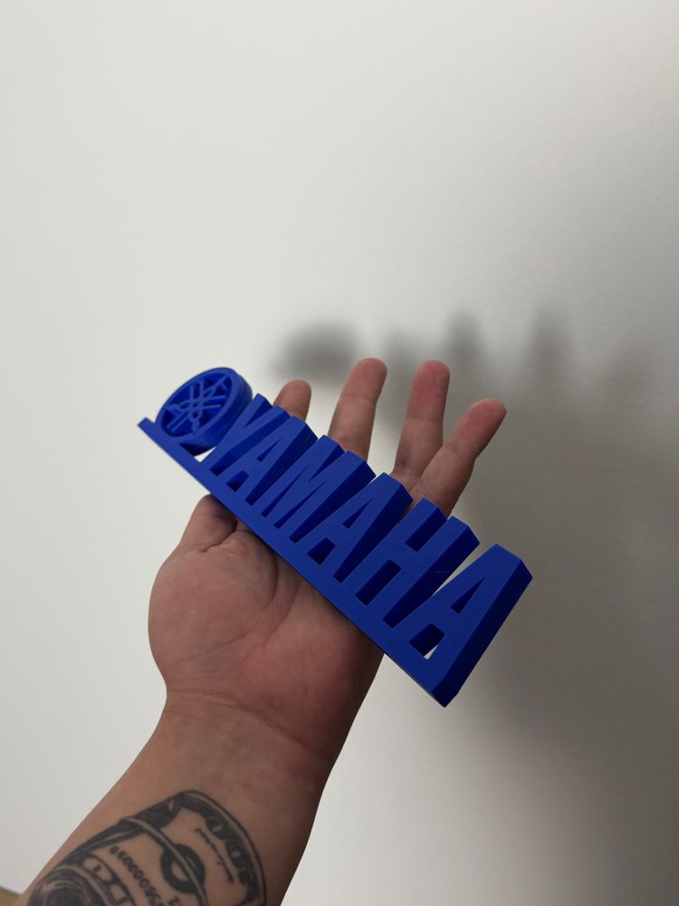 Figurka Yamaha Napis Logo 3D 4