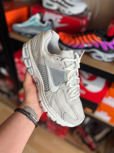 Nike Zoom Vomero 5 ‘Pure Platinum’ UK 8