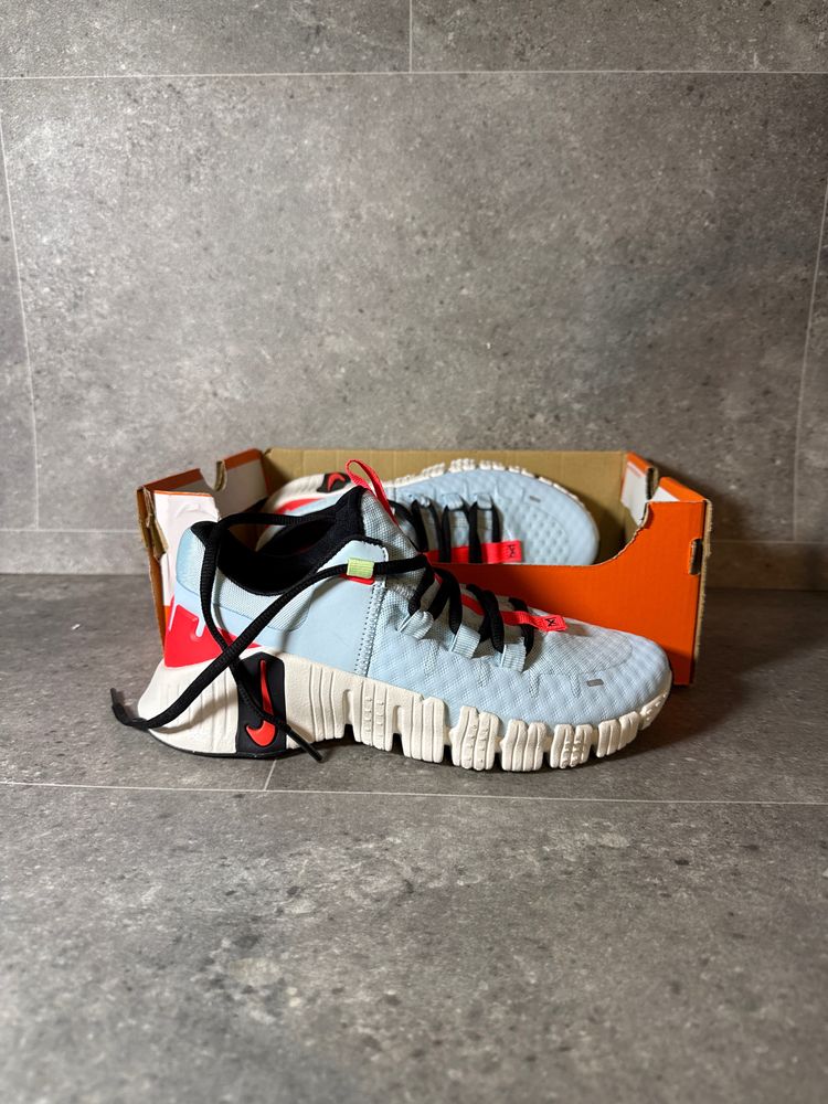 Nike Nike Sneakers product image