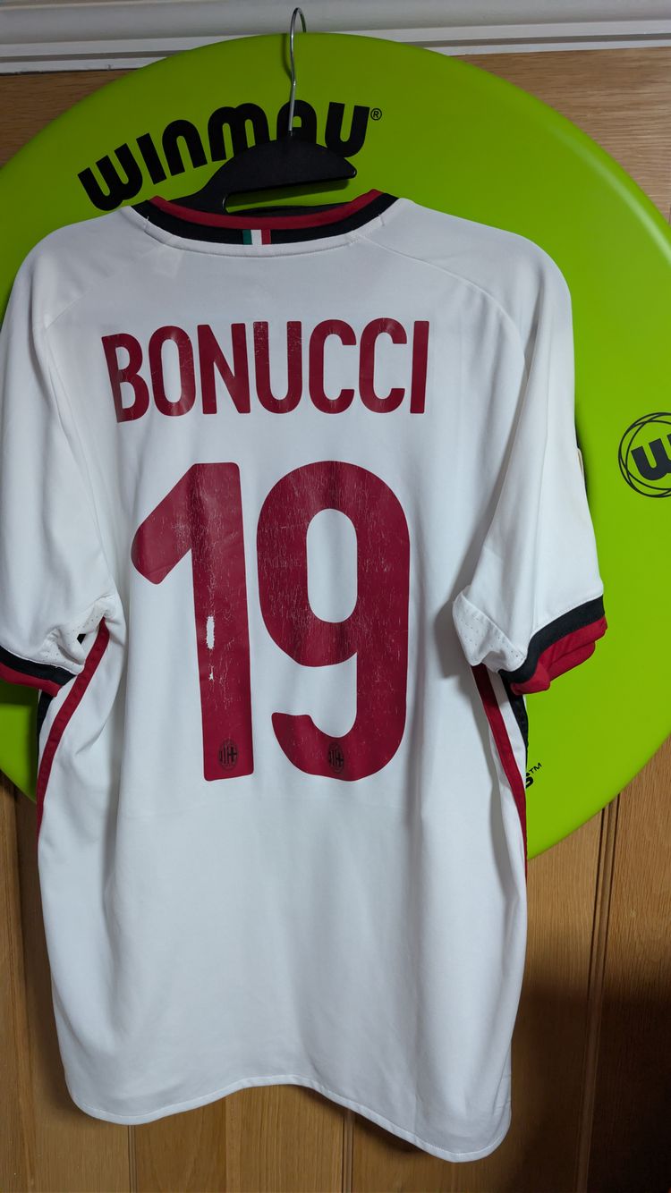 AC Milan 2017-18 Away Shirt Bonnuci 3