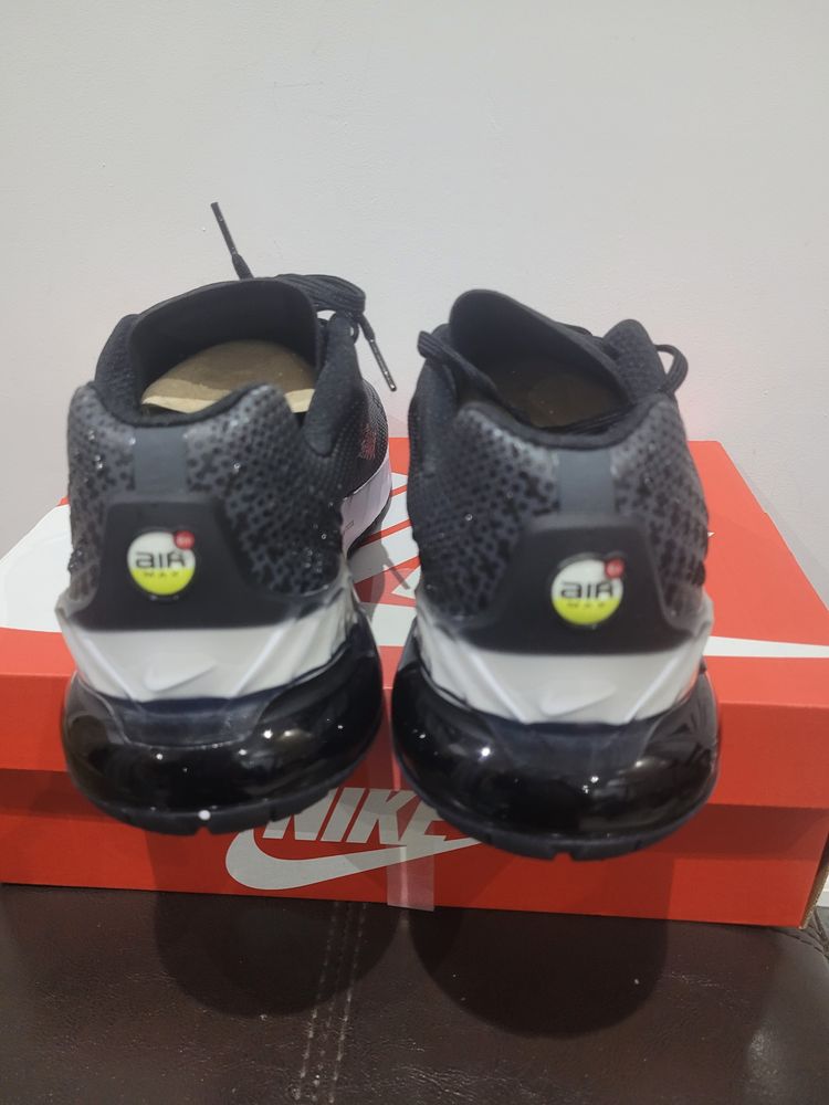 Nike Air Max Phoenix obraz 4