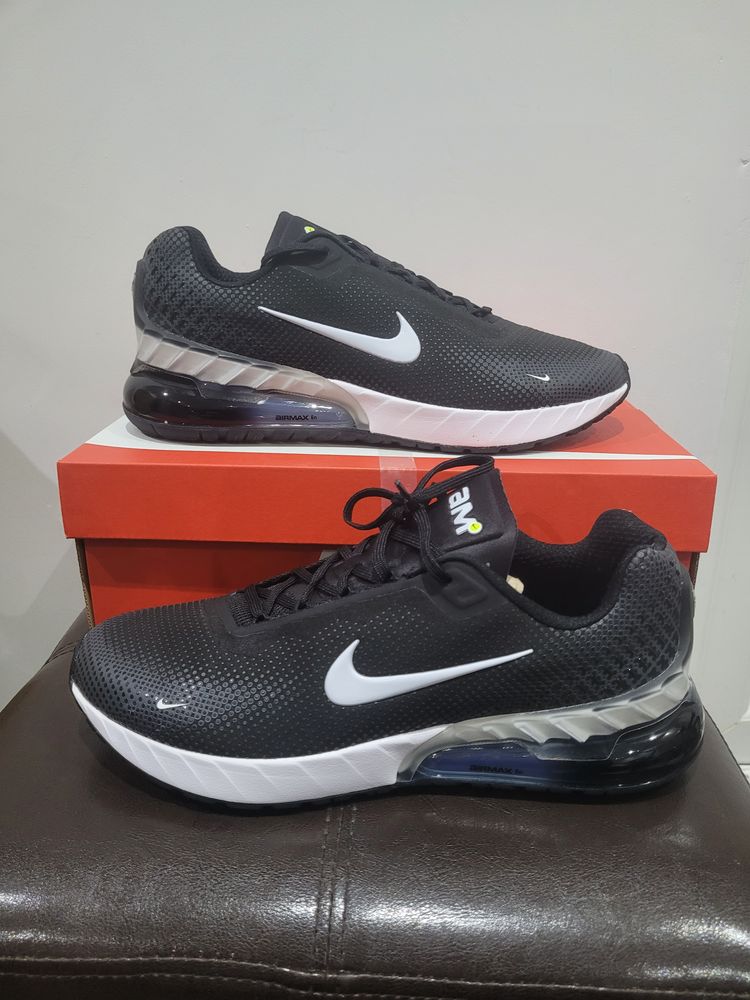 Nike Air Max Phoenix obraz 1