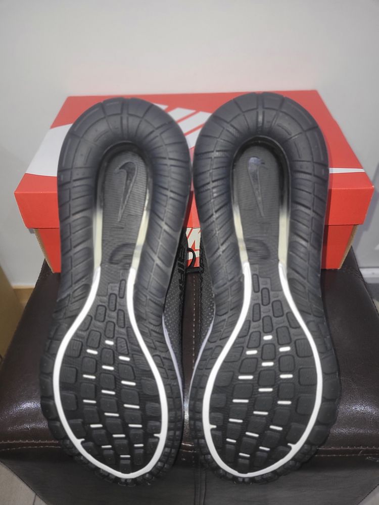 Nike Air Max Phoenix obraz 7