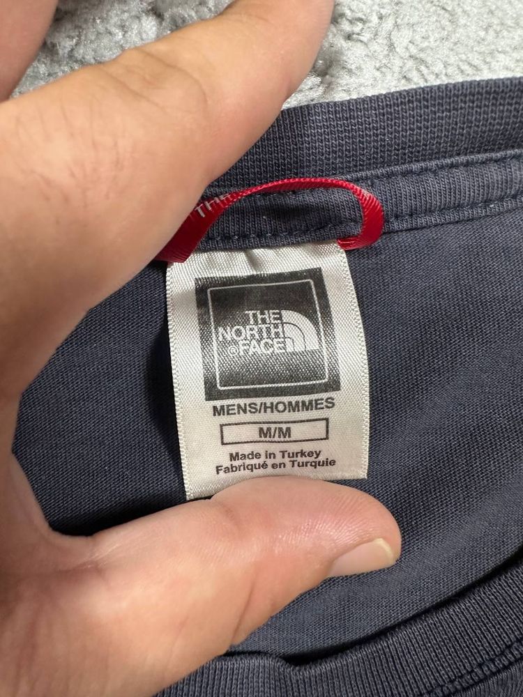 The North Face Men'S Black Graphic T-Shirt 3