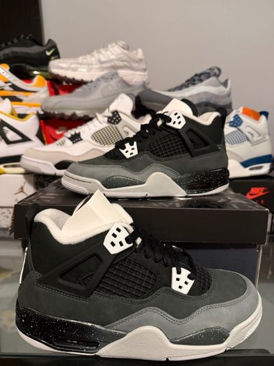 Air Jordan 4 Retro “Fear”