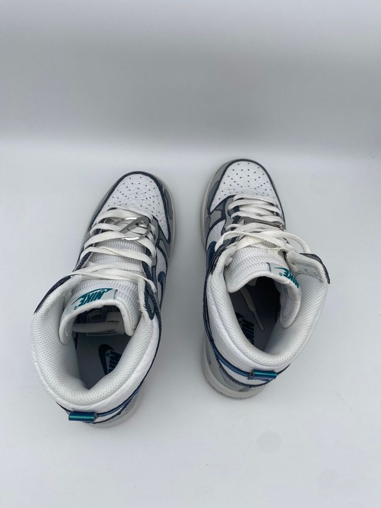 Nike Dunk High custom image 5