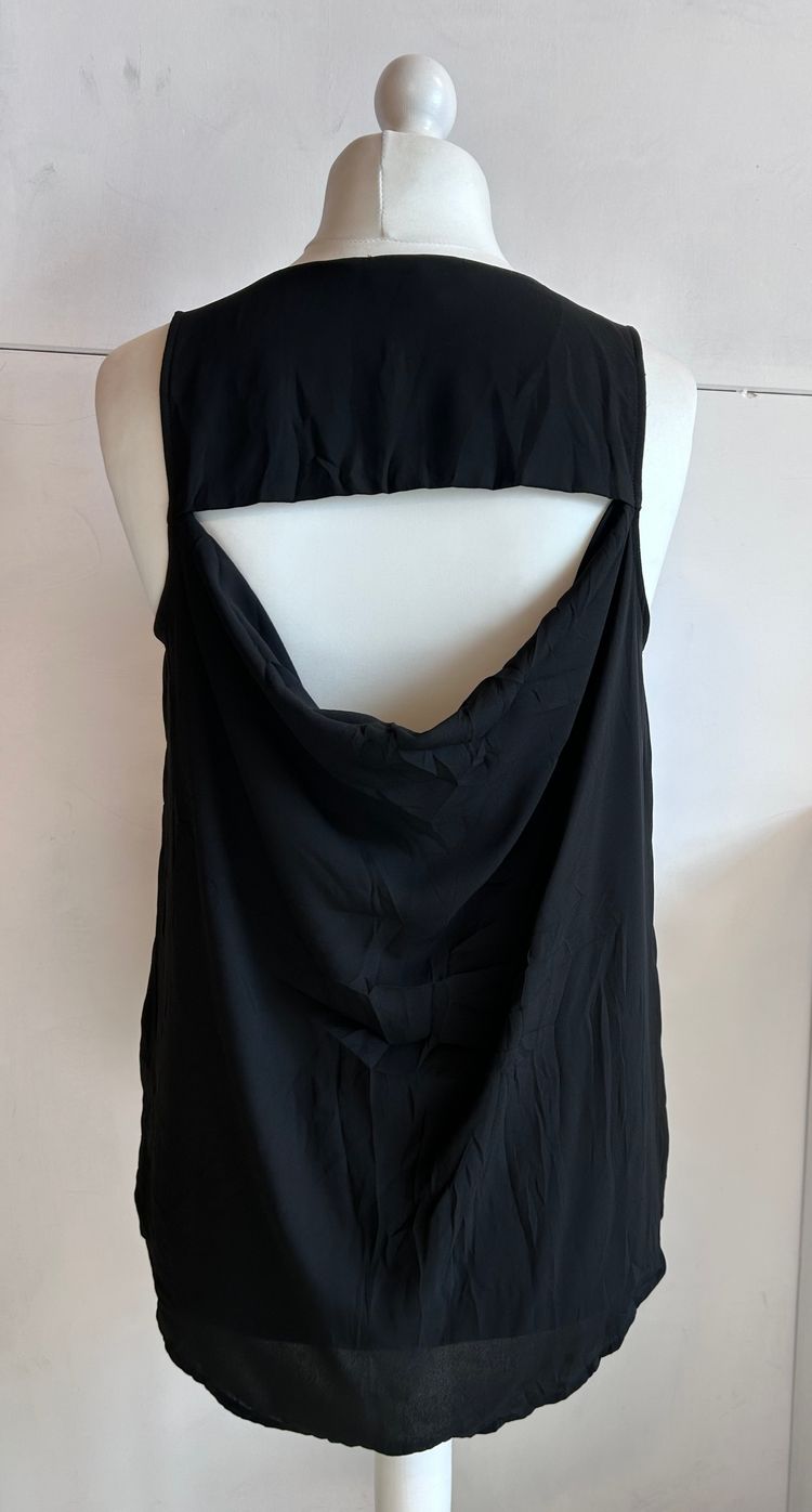 Banana Republic Banana Republic Black Sleeveless Blouse product image