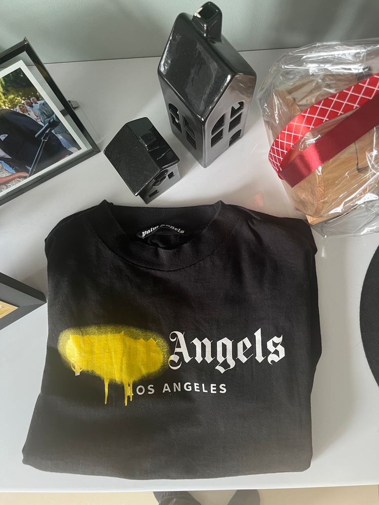 Palm Angels Palm Angels Black T-Shirt With Yellow Paint Splash product image