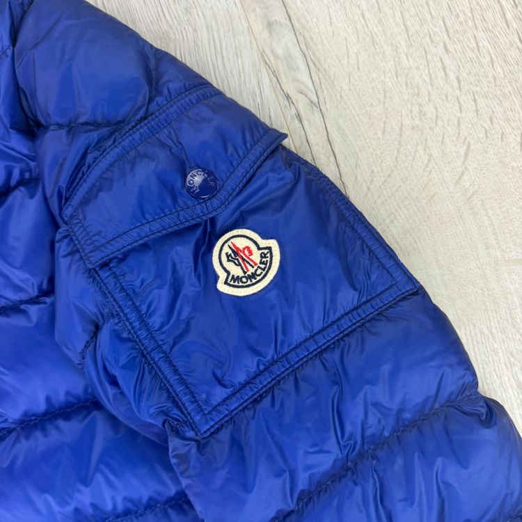 Moncler Agay Giubbotto Men’s Blue Puffer Jacket - Size 2 4