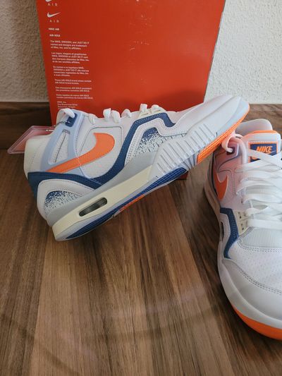Nike Air Tech Challenge 2 QS