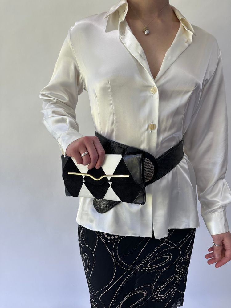 devil wears prada | black and white patterned clutch purse 6