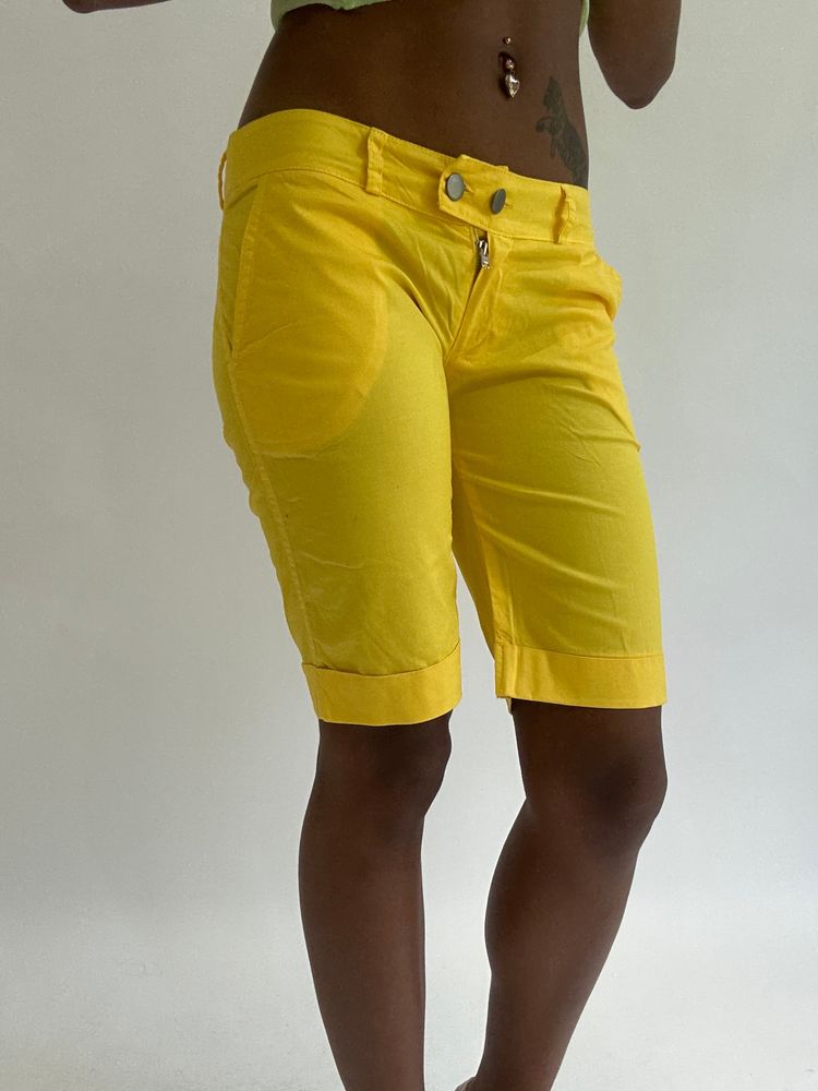 💚colourmaxxing drop | extra small yellow long shorts 6