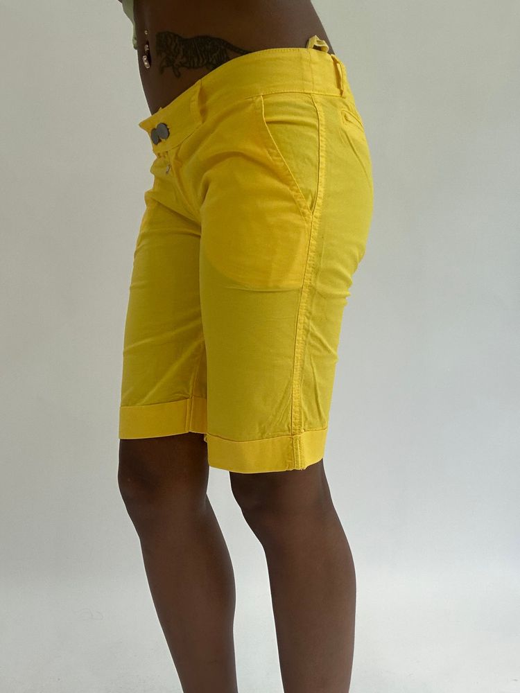 💚colourmaxxing drop | extra small yellow long shorts 5