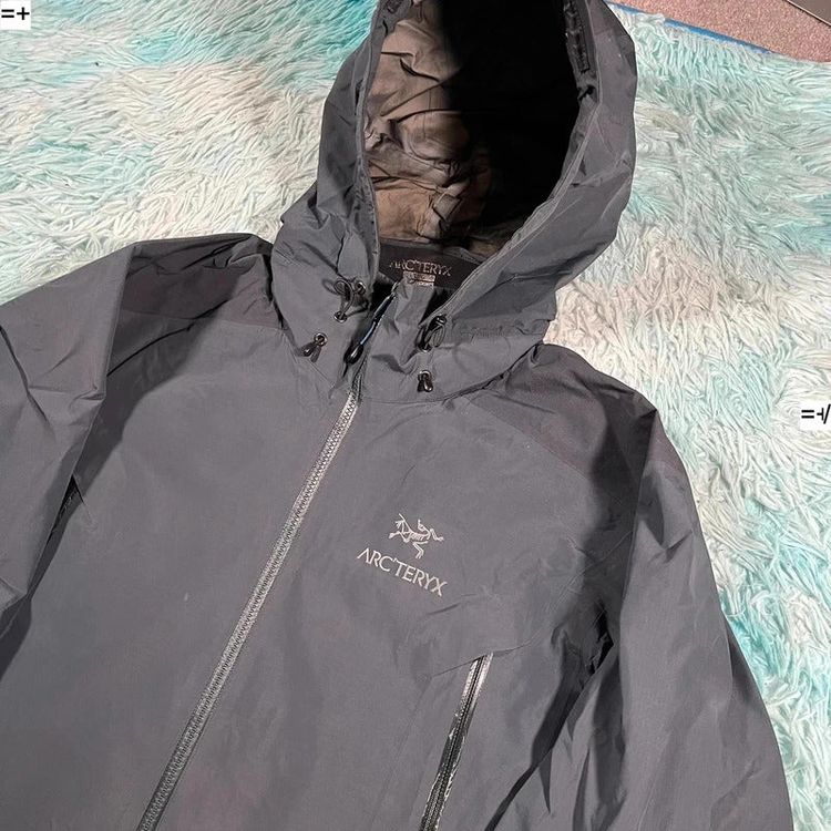 Immagine di Grey Arc’teryx Beta AR Raincoat Jacket - Large 2