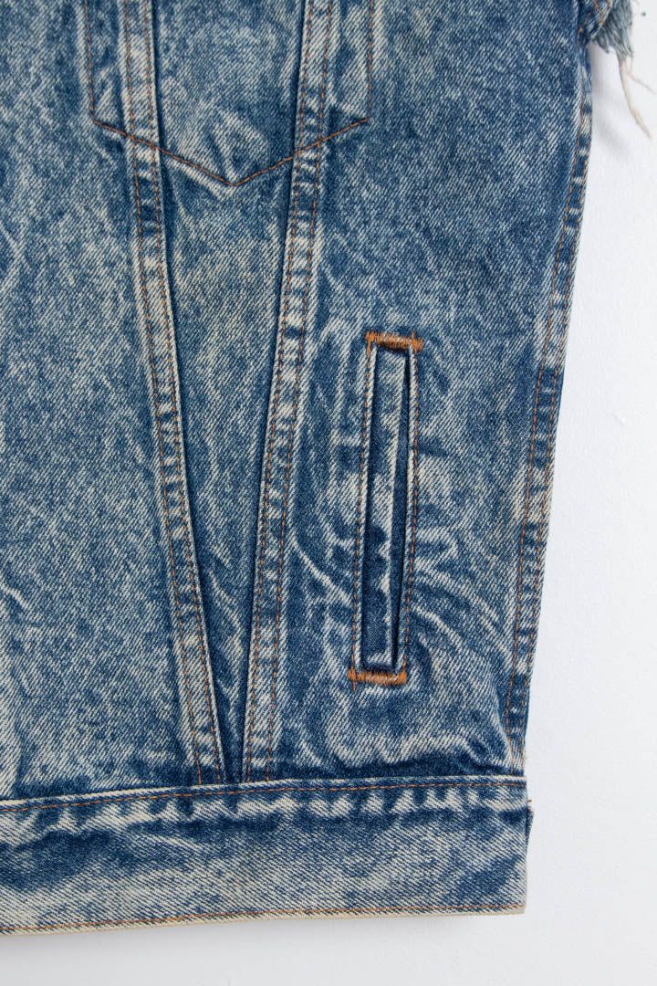 Immagine di Women's Levi's Acid Wash Denim Trucker Vest (XL) 3