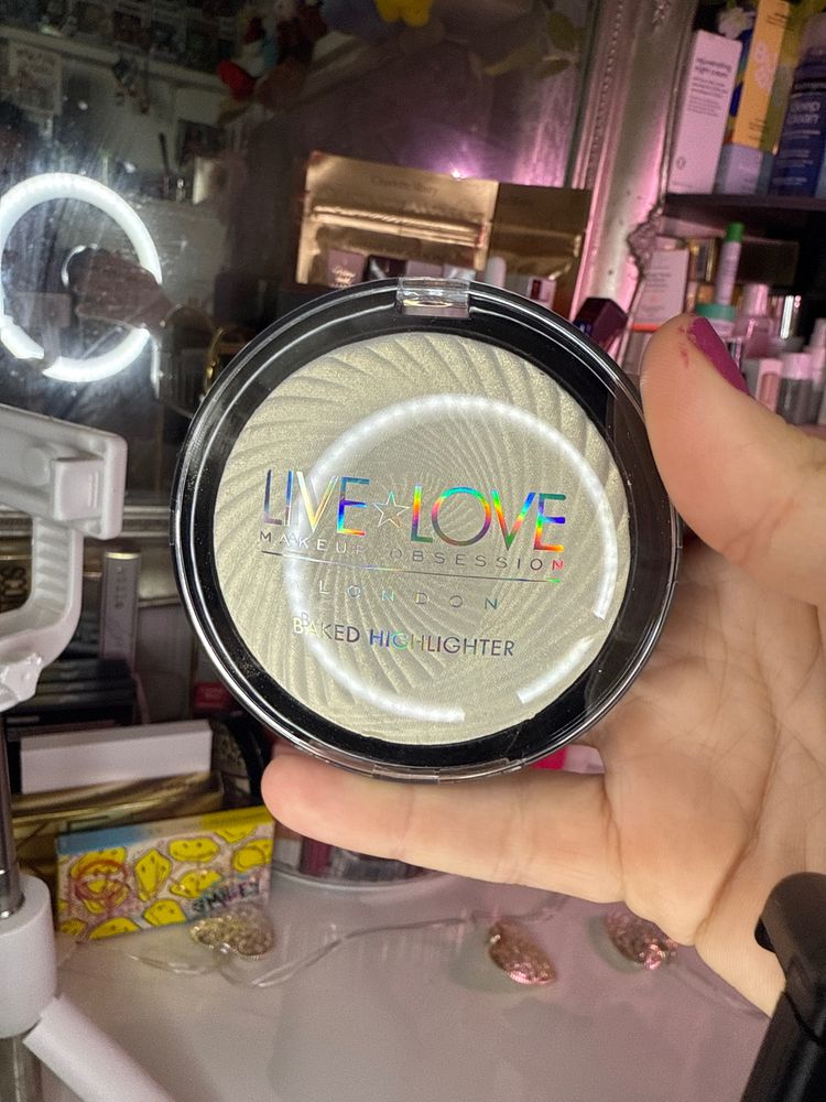 Live Love Makeup Obsession Baked Highlighter